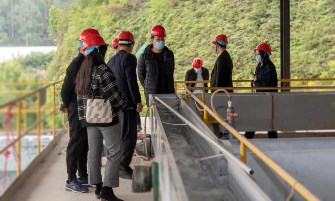 【新銀鋁材】區環保協會組織會員單位到我司參觀座談(圖2) 微信圖片_20230404103943.jpg